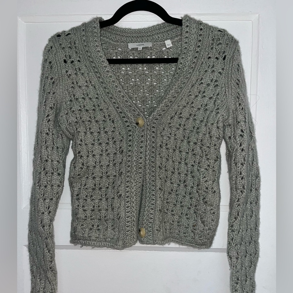Grey/green knit sweater cashmere